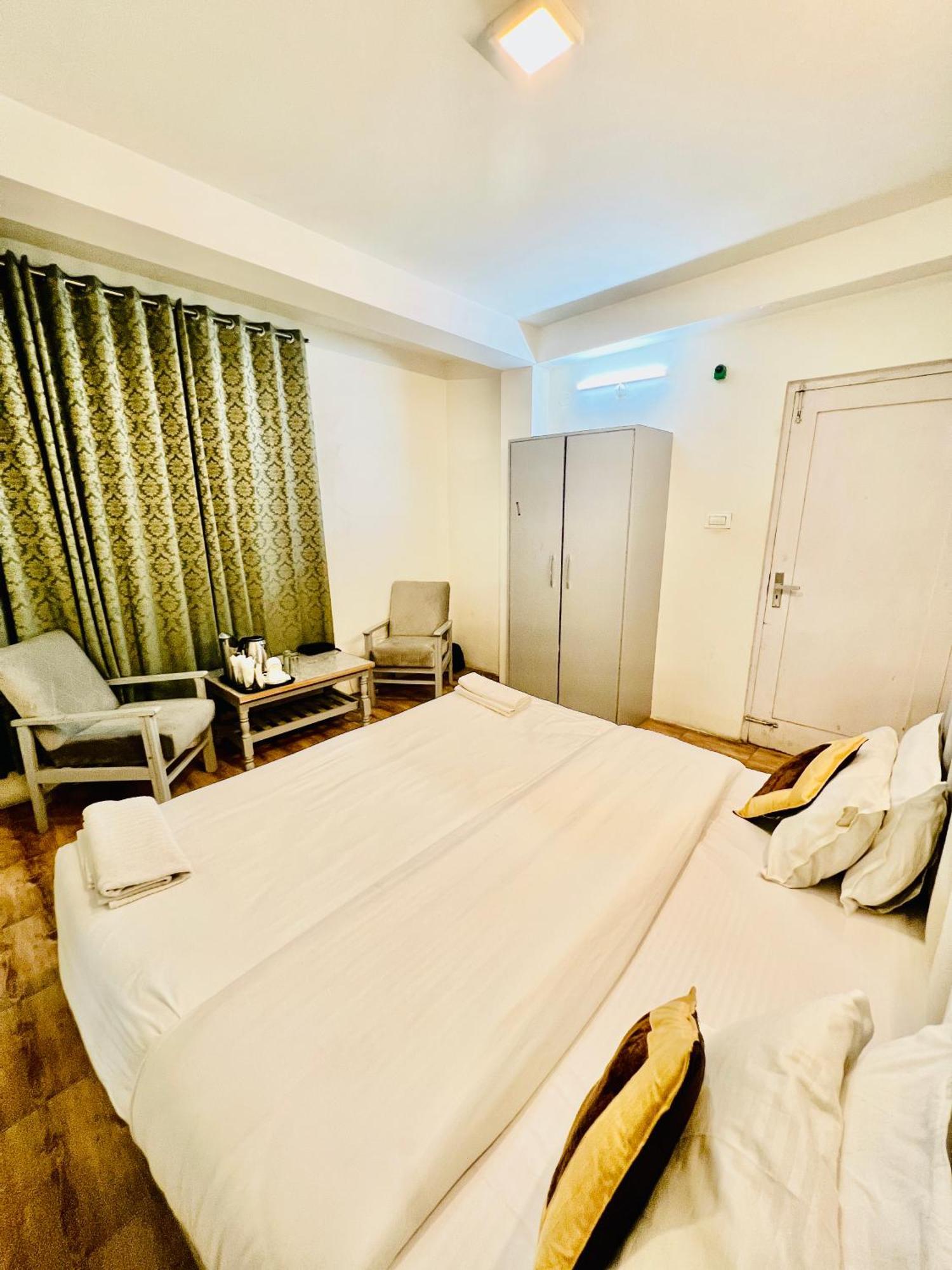 Hotel Green Link -#Near Volvo Bus Stand #Mountain View #River View #Open Terrace Manāli Exterior foto